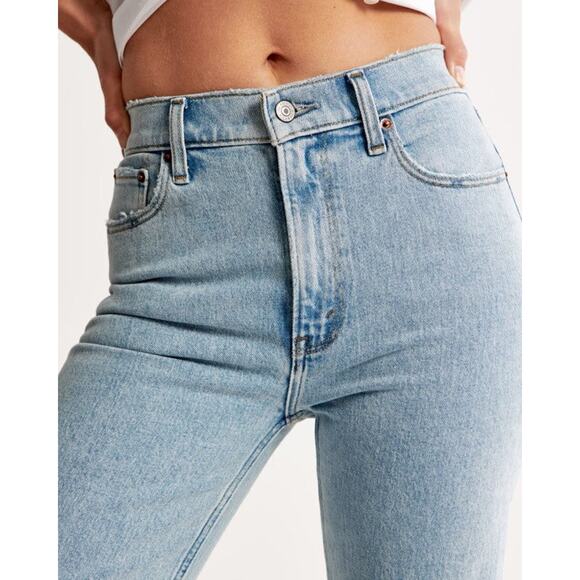 Abercrombie & Fitch Curve Love High Rise 90s Relaxed Jean - 25 - Picture 5 of 8